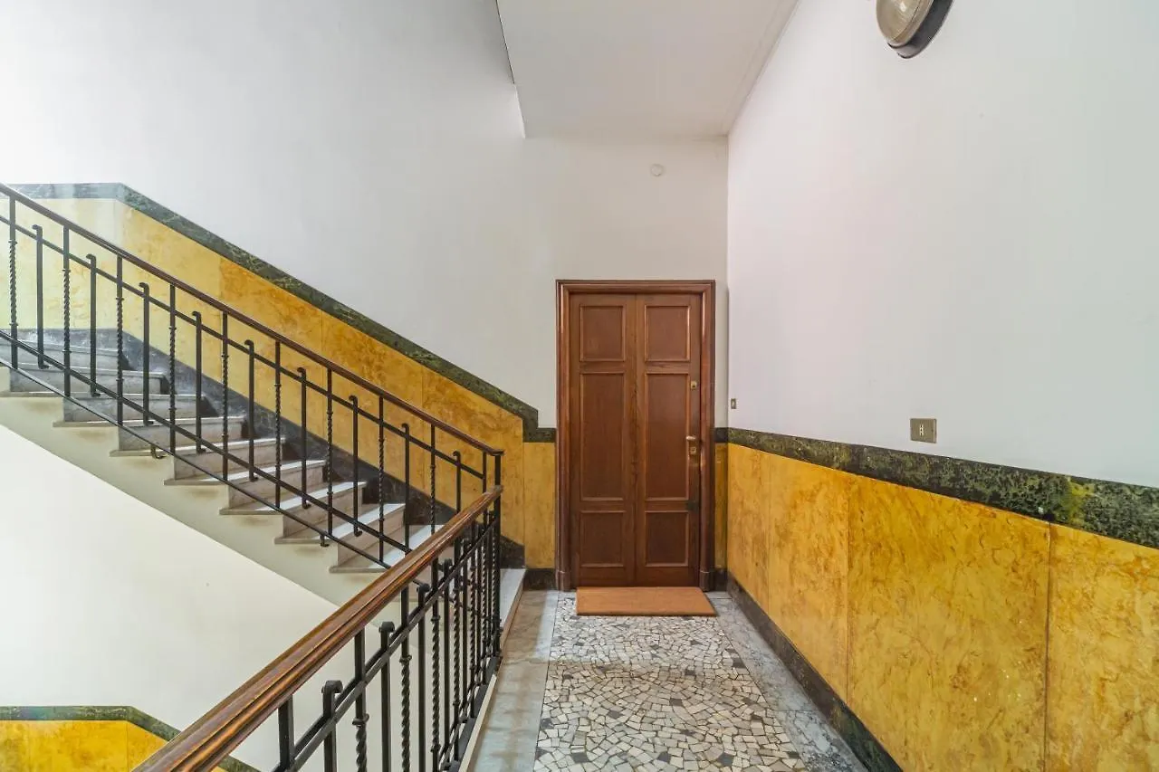 Cozy Apt With Terrace - 500 M Far From Zara M5 Daire Milano